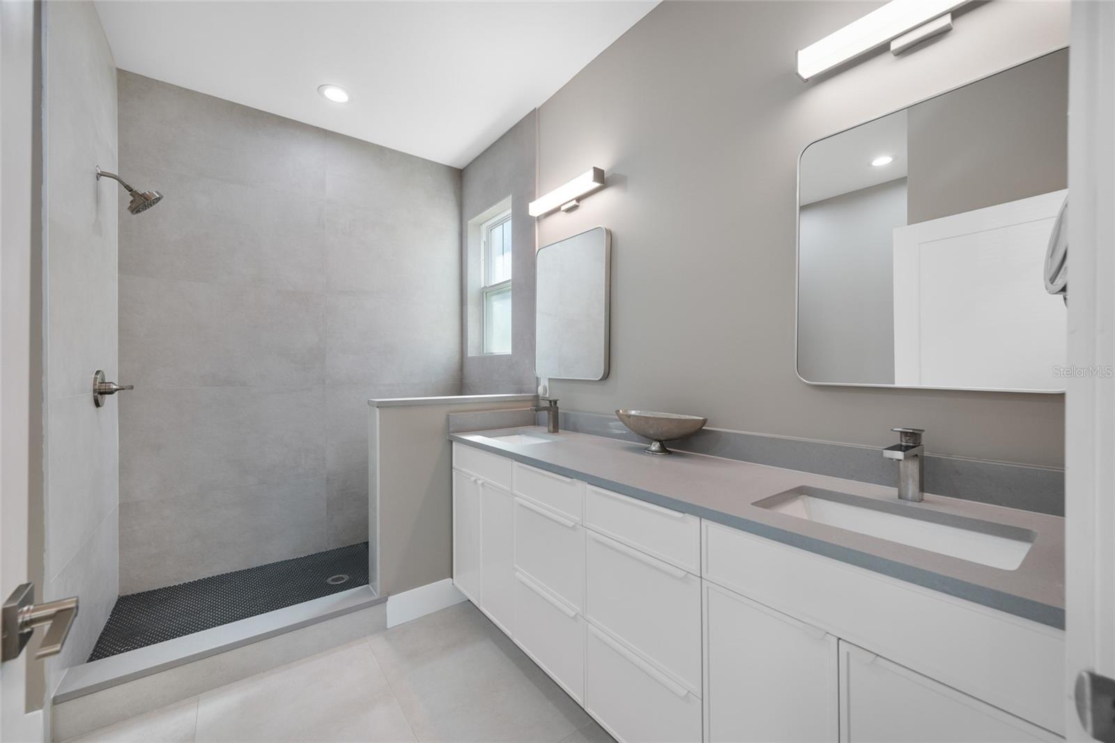2150 43RD TER N — photo 14
