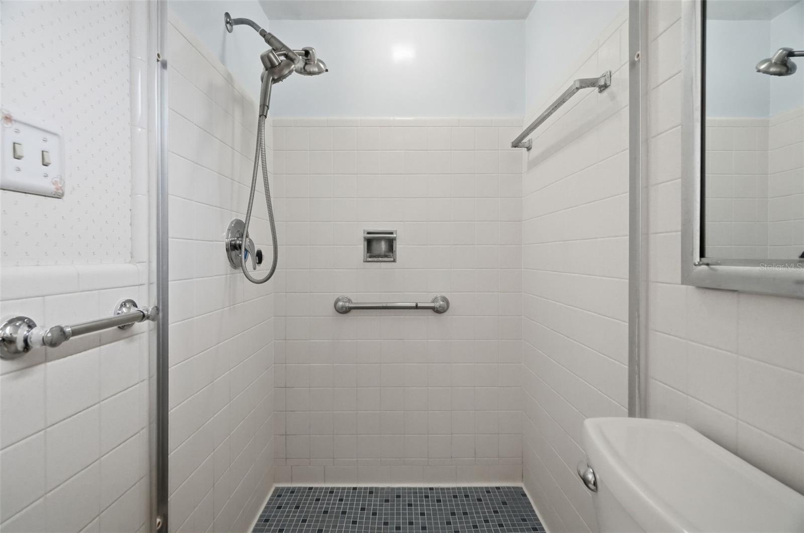 1514 OAKADIA DR W — photo 15