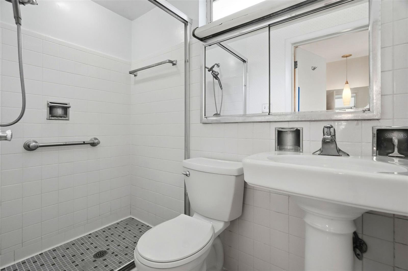 1514 OAKADIA DR W — photo 14