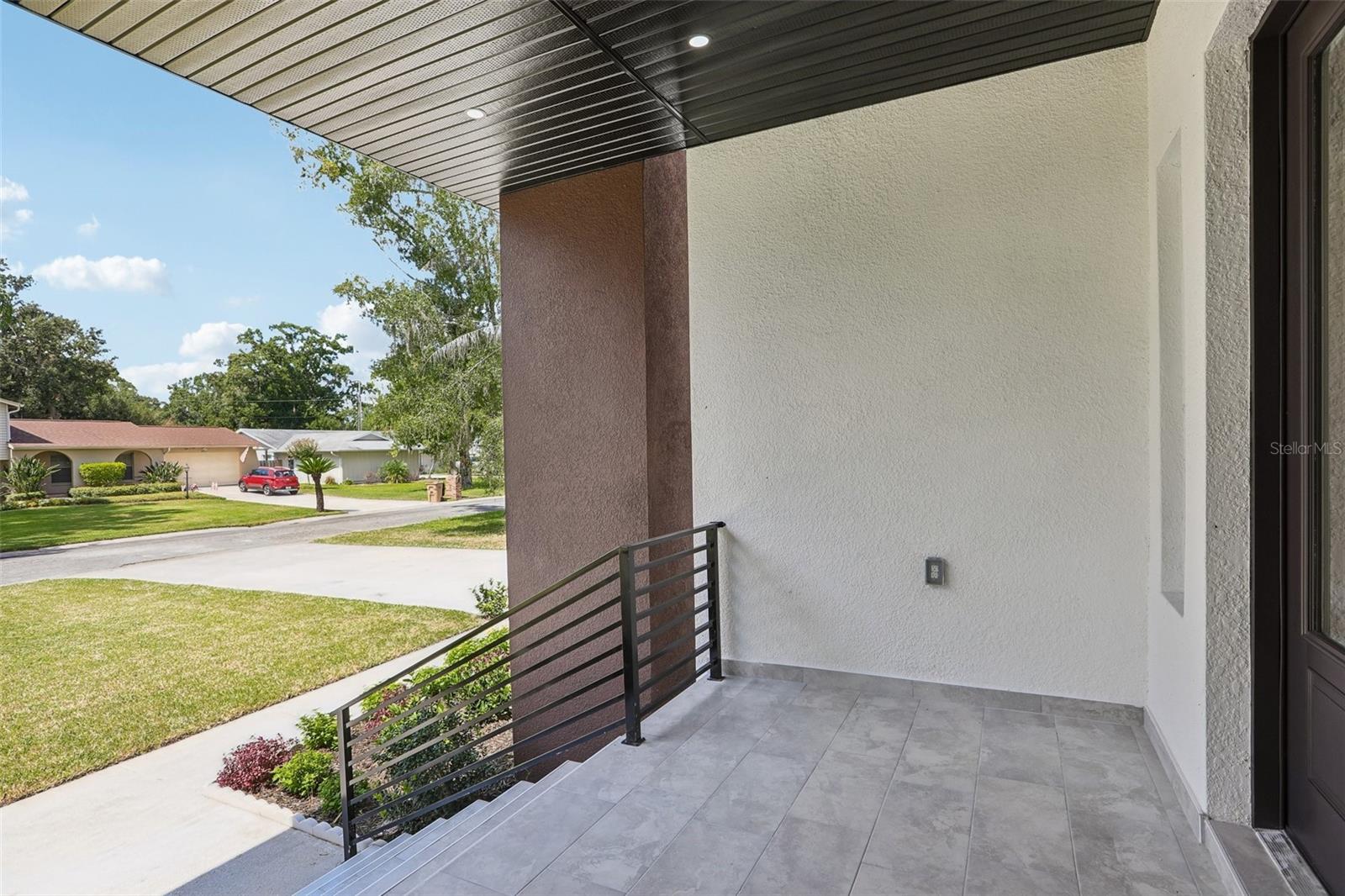 806 LAMONT PL — photo 5