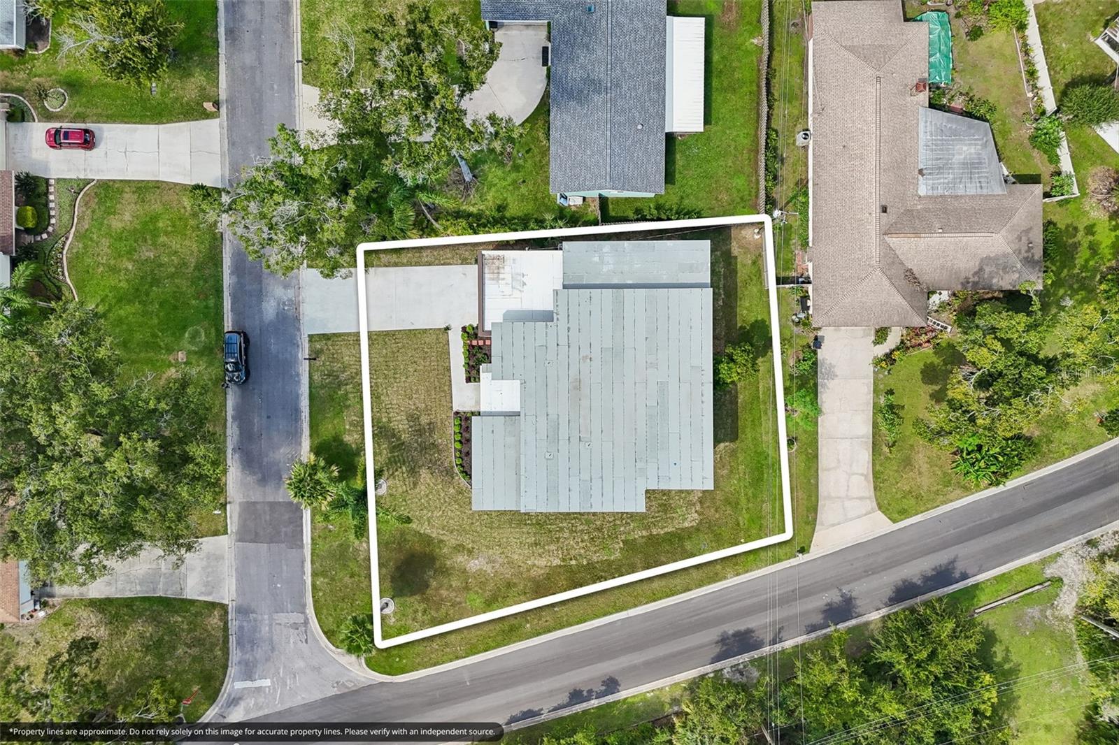 806 LAMONT PL — photo 66