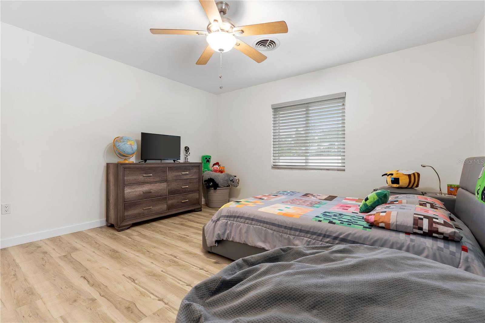 1324 WHITACRE DR — photo 24