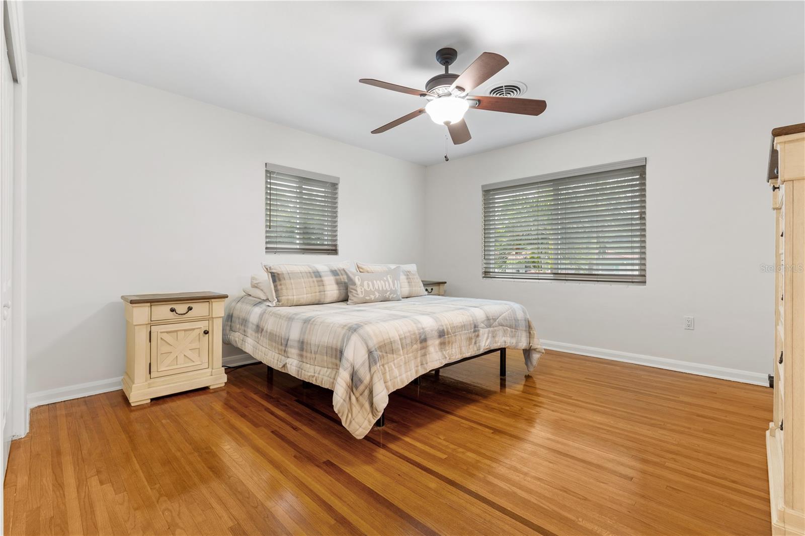 1324 WHITACRE DR — photo 27