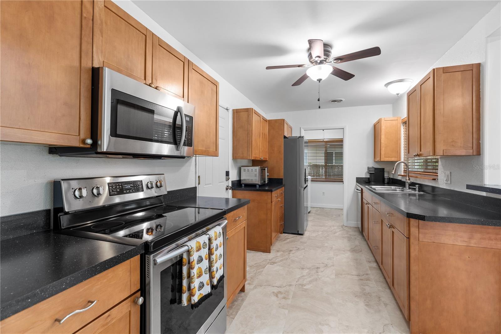 1324 WHITACRE DR — photo 10