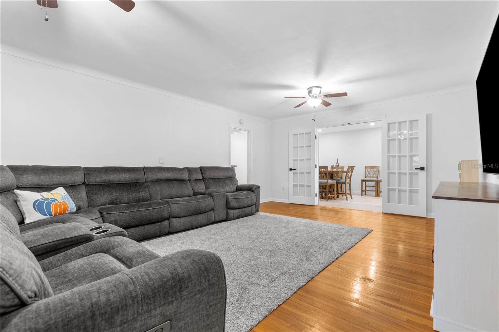 1324 WHITACRE DR — photo 8