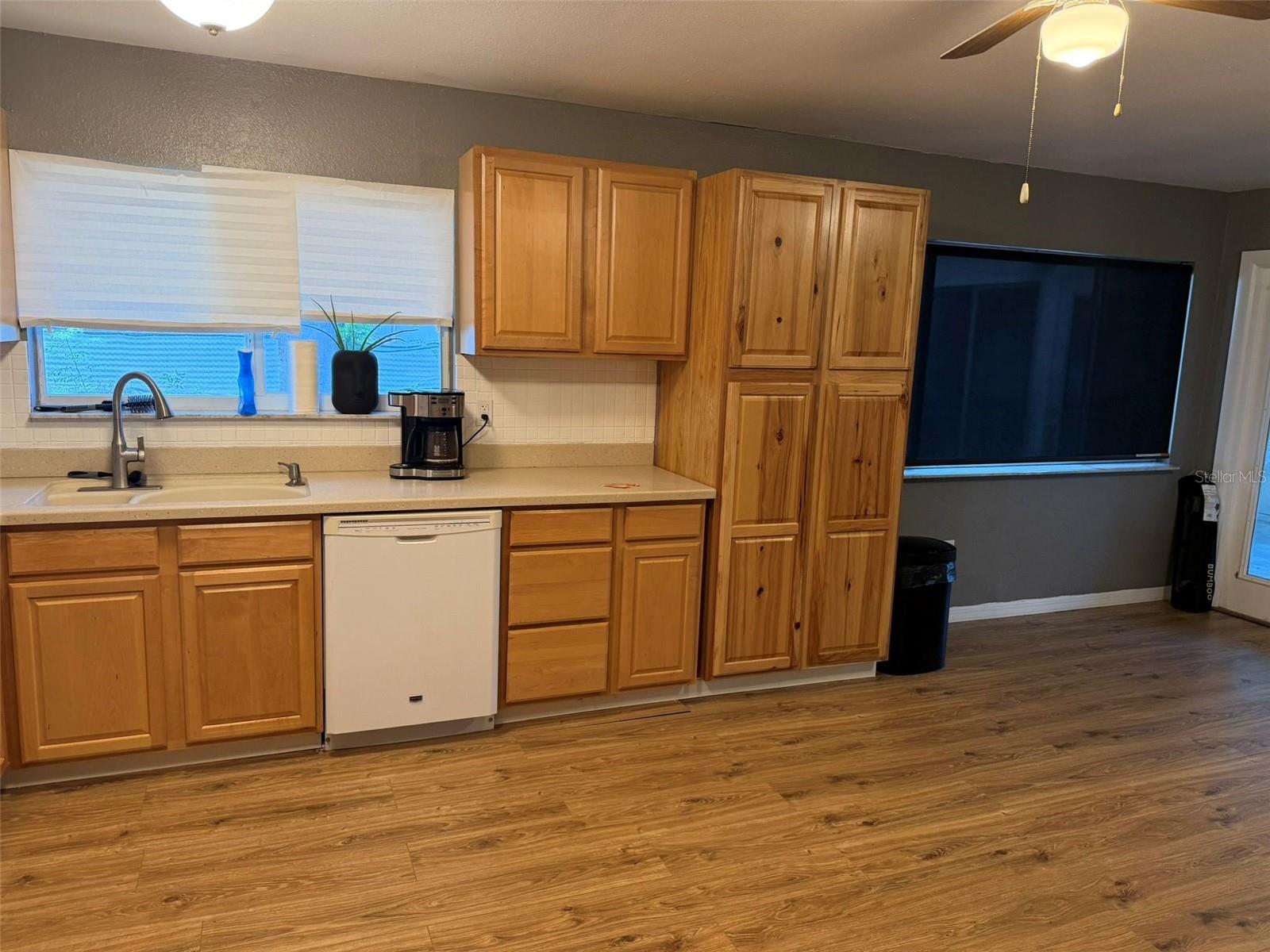 8620 ALAM AVE — photo 9