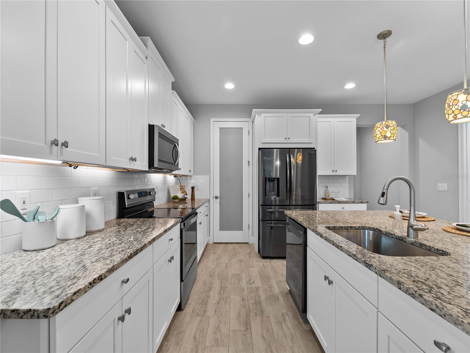 11571 RENAISSANCE BLVD — photo 10