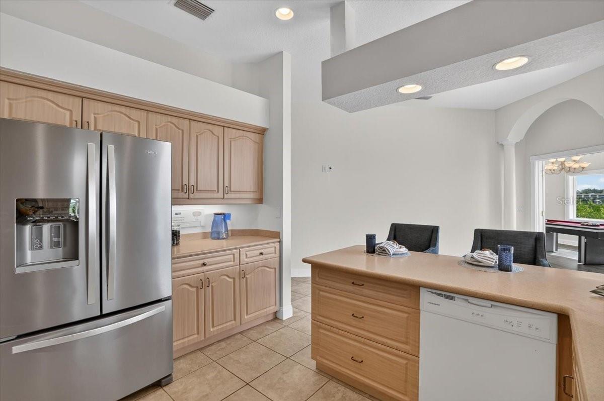 102 BRENDA LN — photo 15