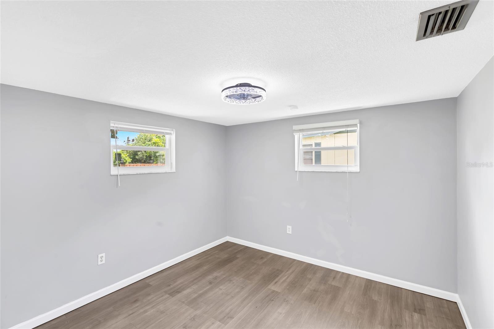 142 2ND AVE — photo 24