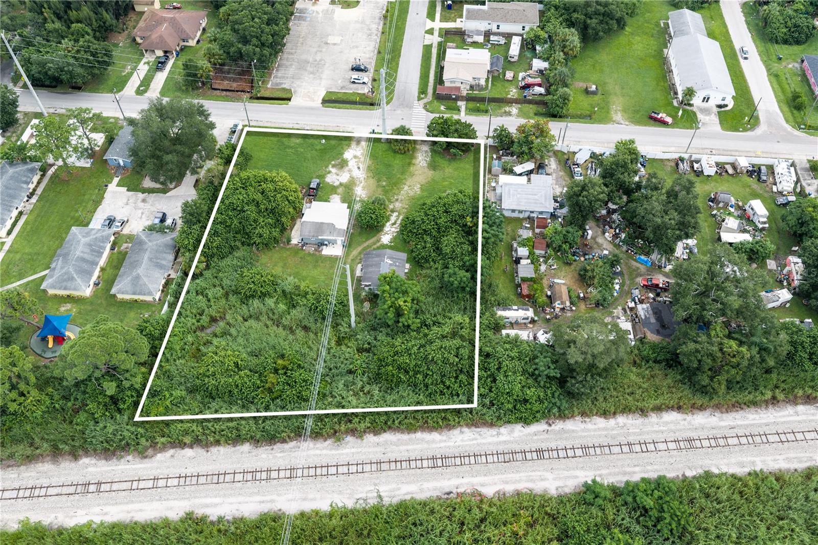2305 MANGO AVE — photo 6