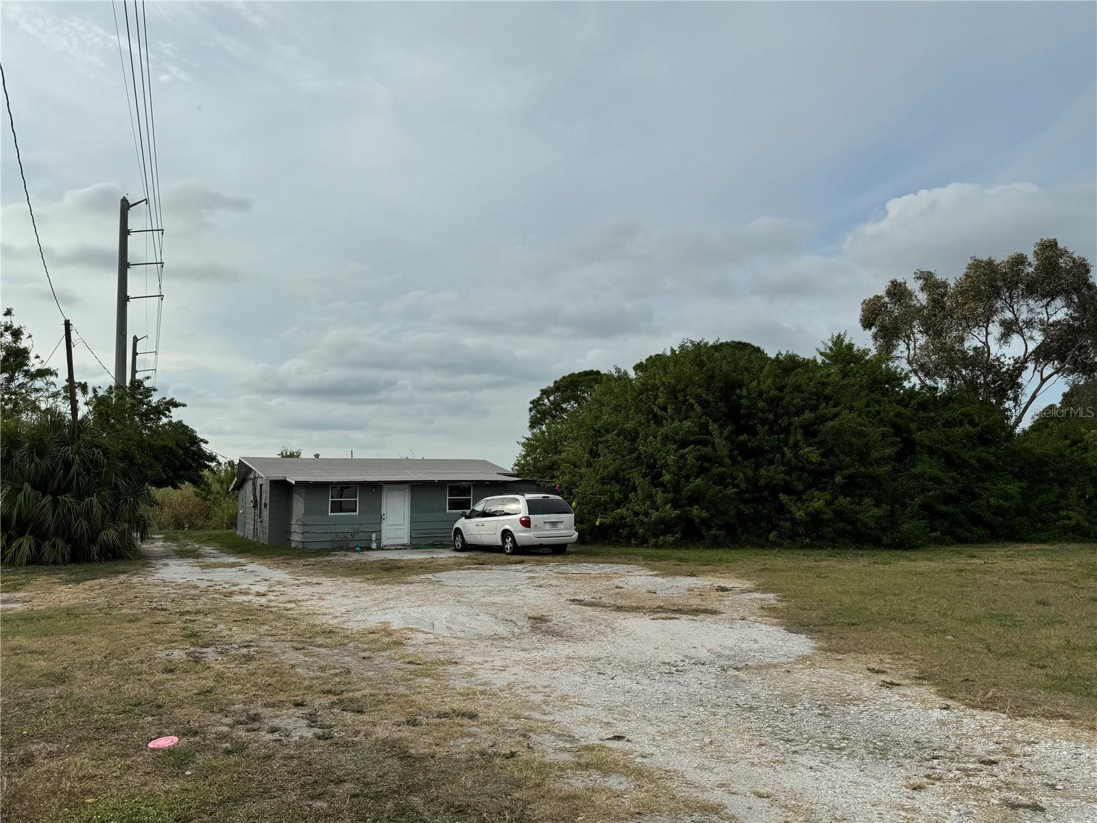 2305 MANGO AVE — photo 11