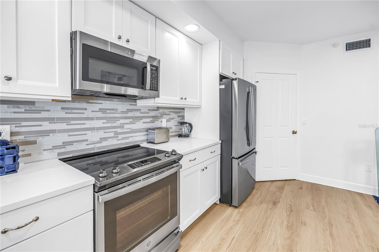 4981 BACOPA LN S #602 — photo 23