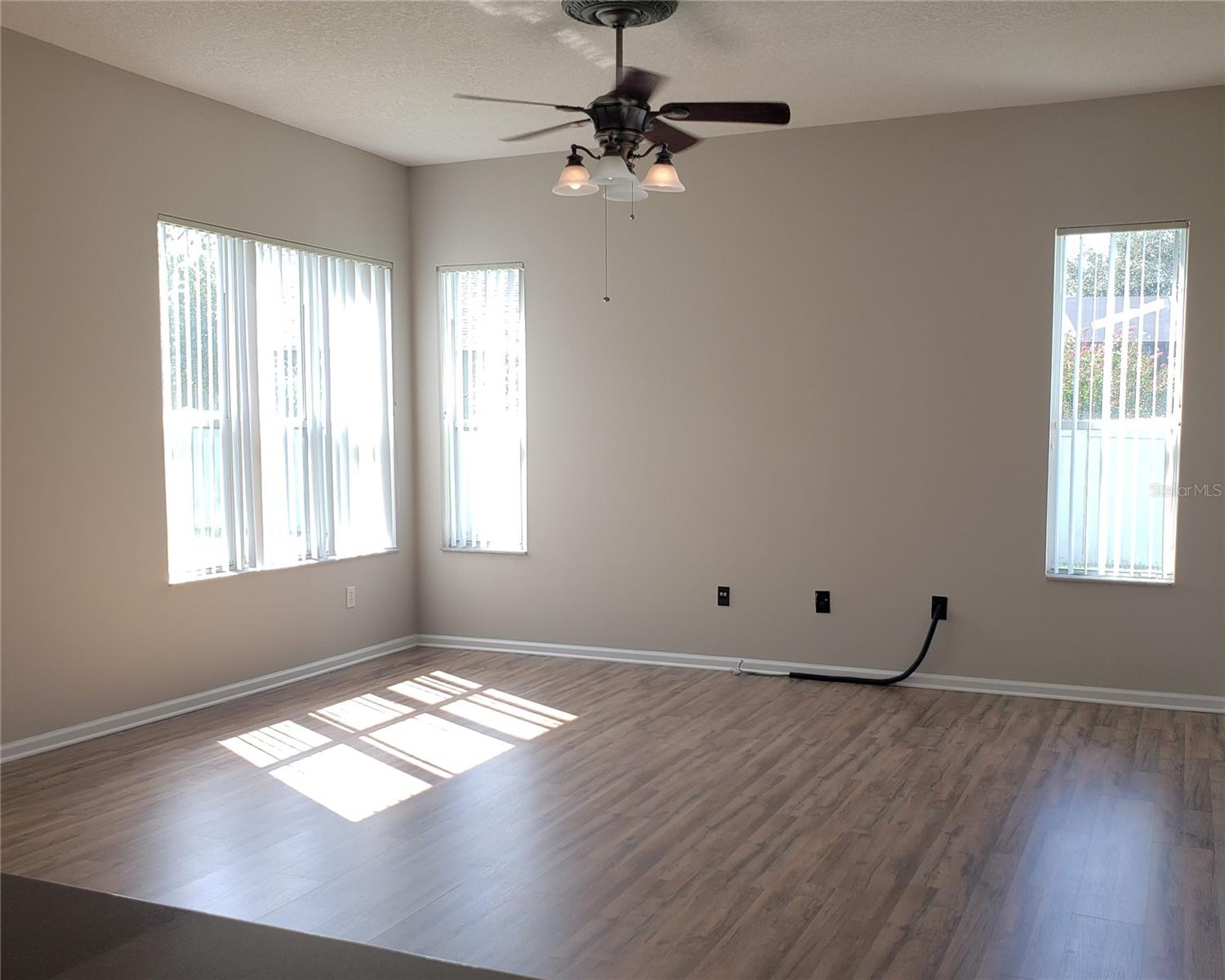 25638 FERDINAND CT — photo 17