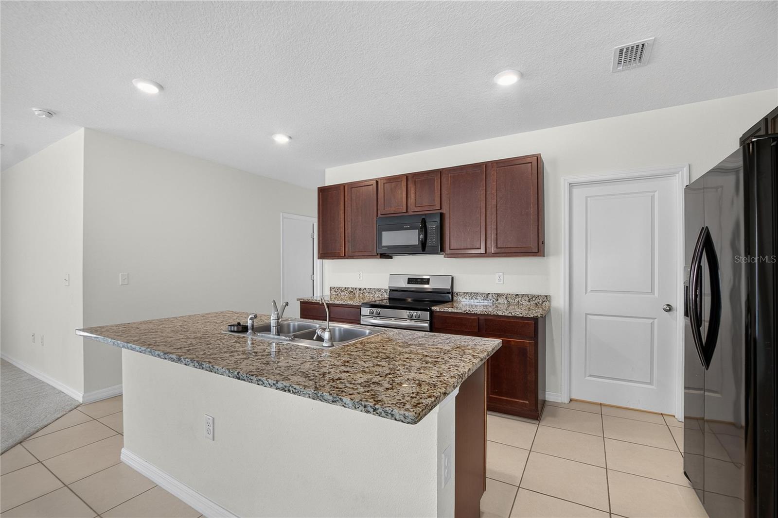 16733 TRITE BEND ST — photo 17
