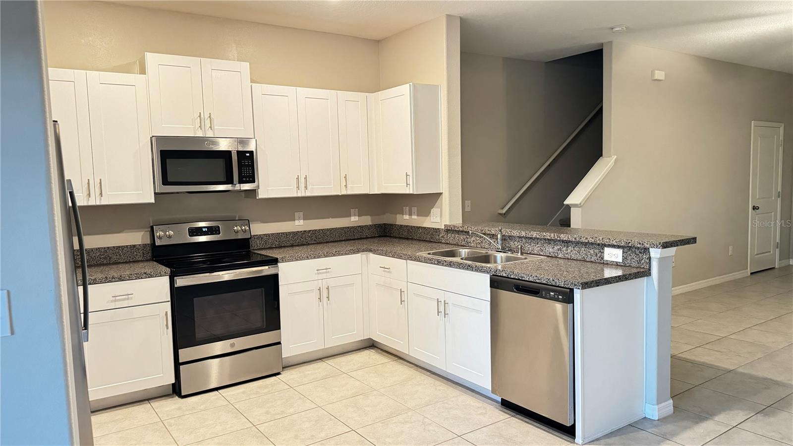 3590 BELLMEADE CT — photo 5