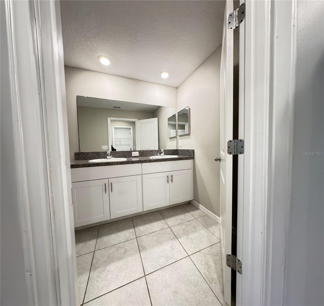 3590 BELLMEADE CT — photo 10