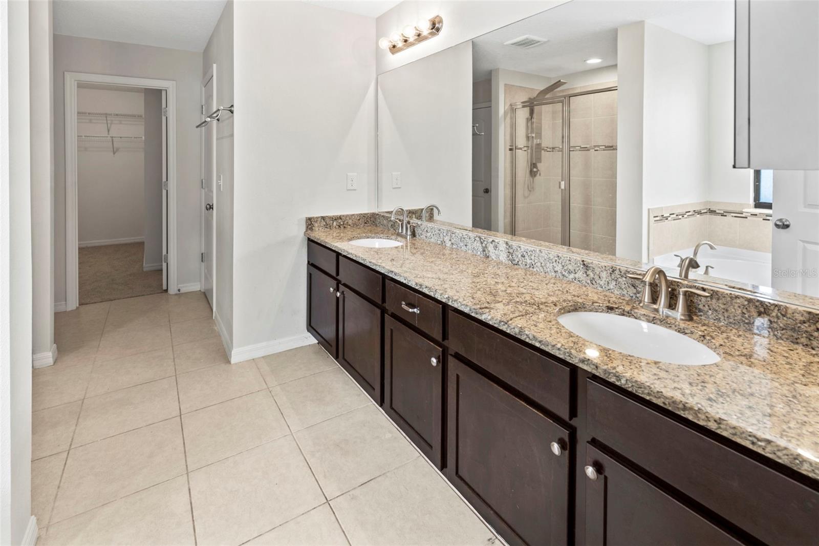 11924 WINTERSET COVE DR — photo 34