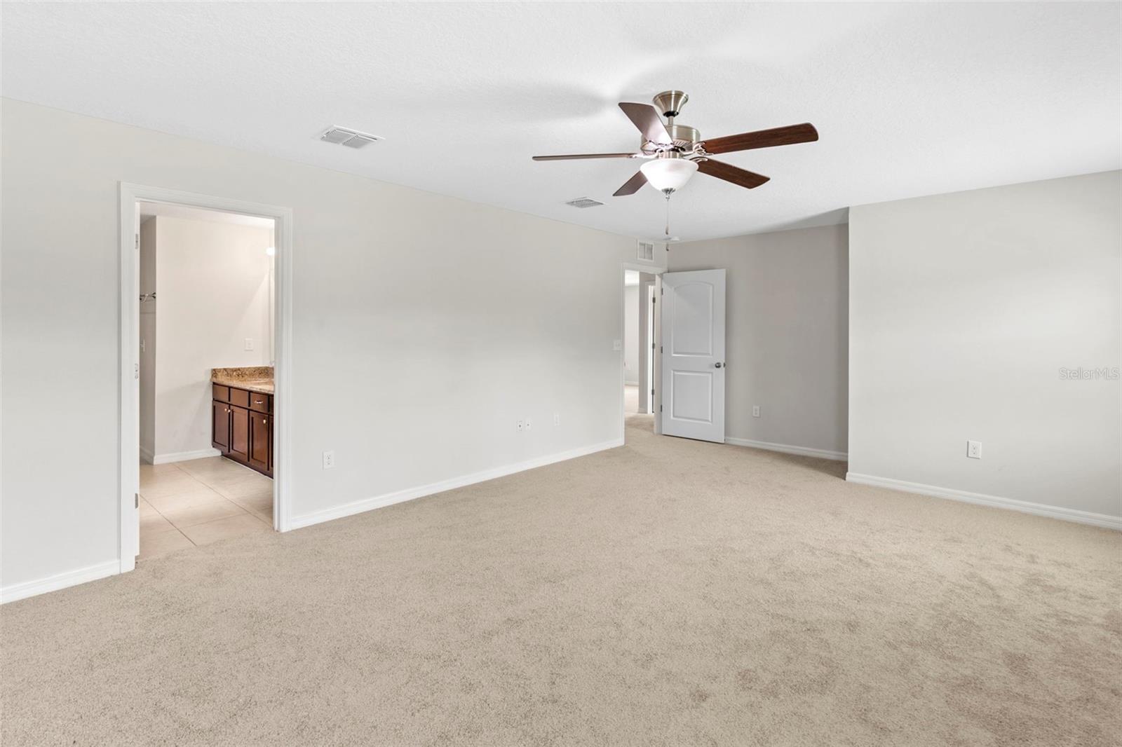 11924 WINTERSET COVE DR — photo 32