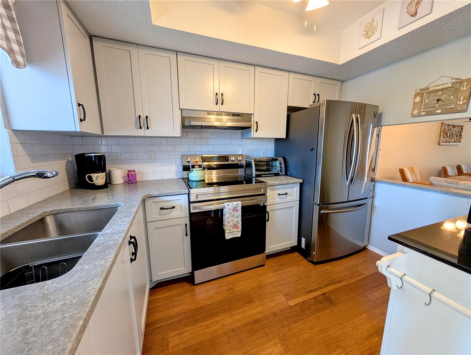4133 HERON WAY #E-202 — photo 2