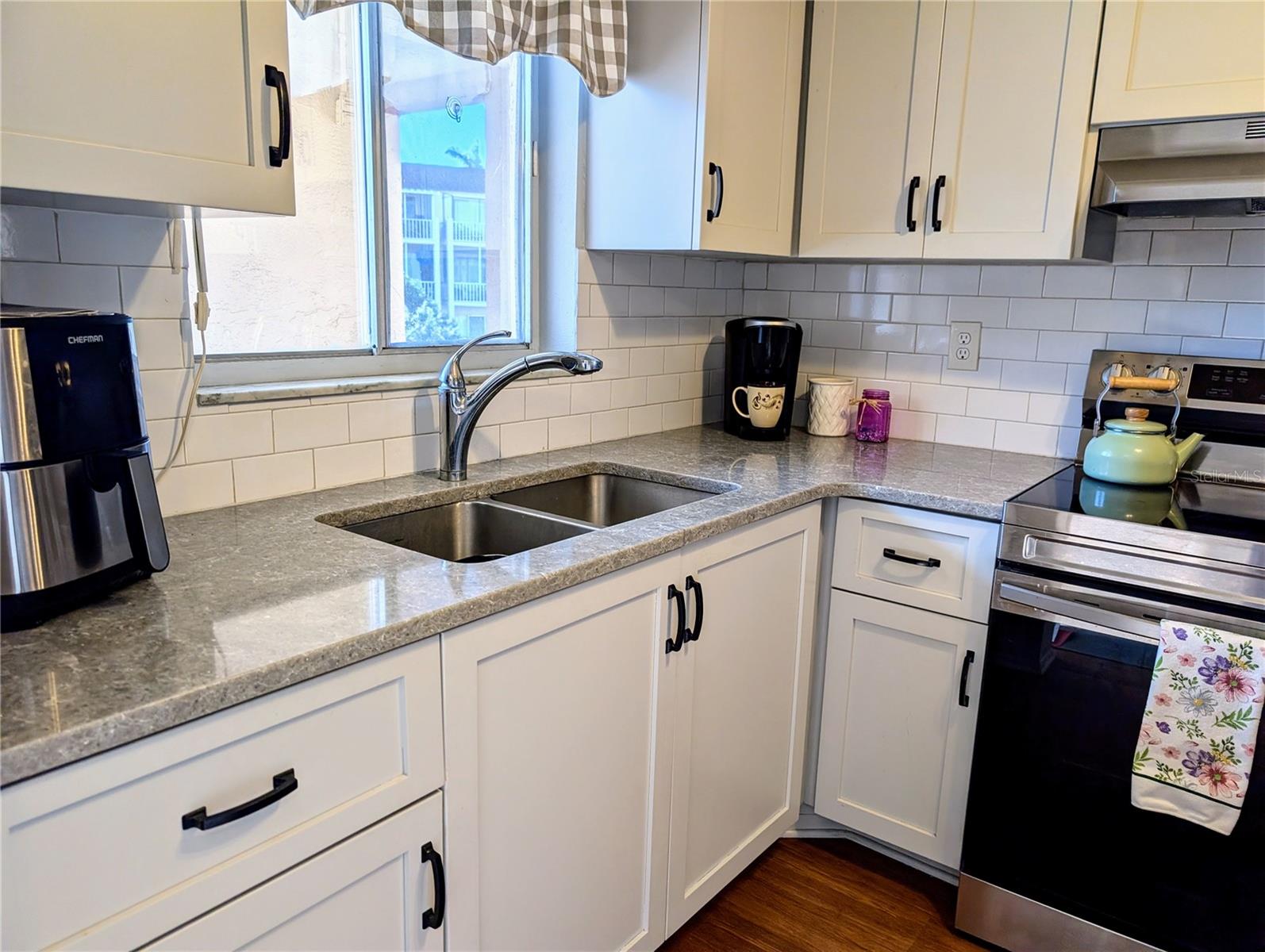 4133 HERON WAY #E-202 — photo 3