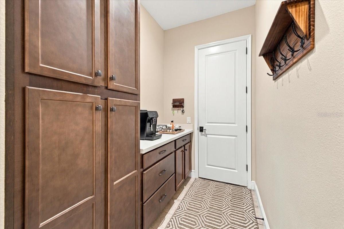 14245 SKIPPING STONE LOOP — photo 42