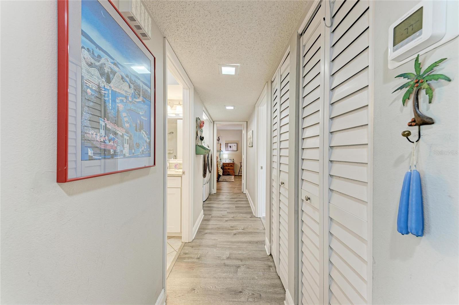 812 SPRING LAKES BLVD. — photo 24