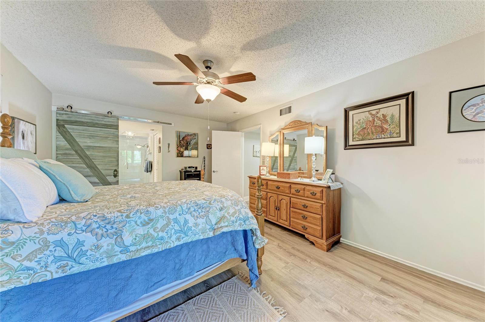 812 SPRING LAKES BLVD. — photo 26