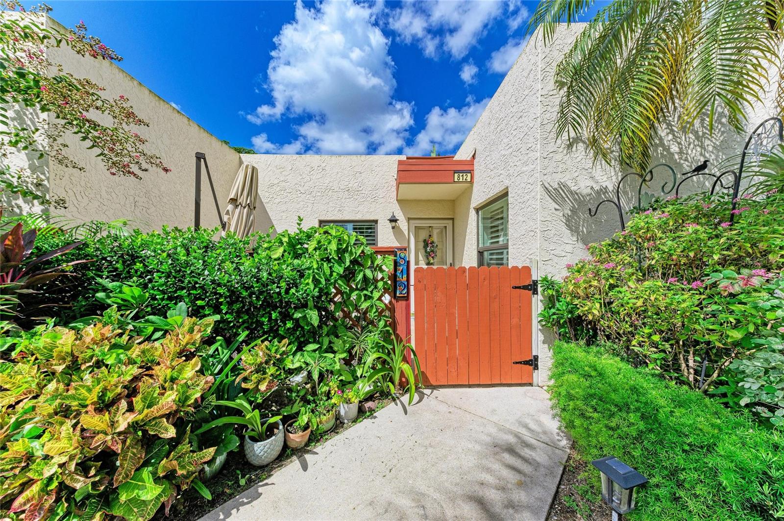 812 SPRING LAKES BLVD. — photo 8