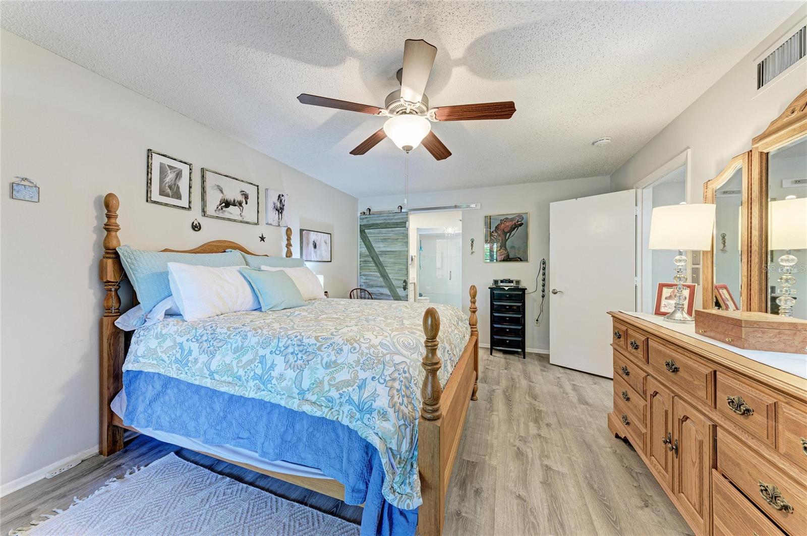 812 SPRING LAKES BLVD. — photo 27