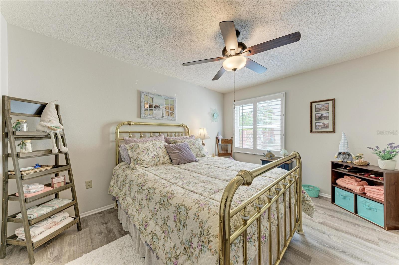 812 SPRING LAKES BLVD. — photo 33