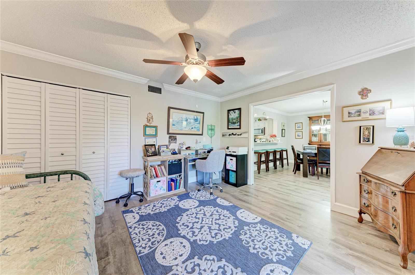 812 SPRING LAKES BLVD. — photo 37