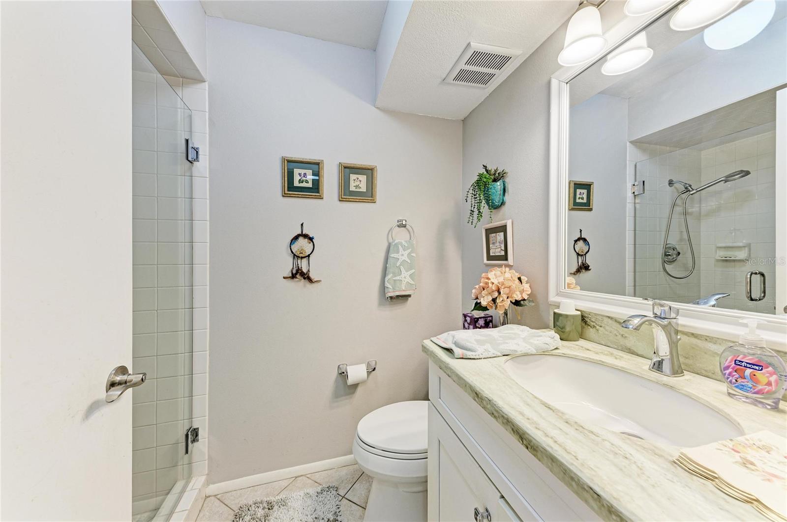 812 SPRING LAKES BLVD. — photo 34