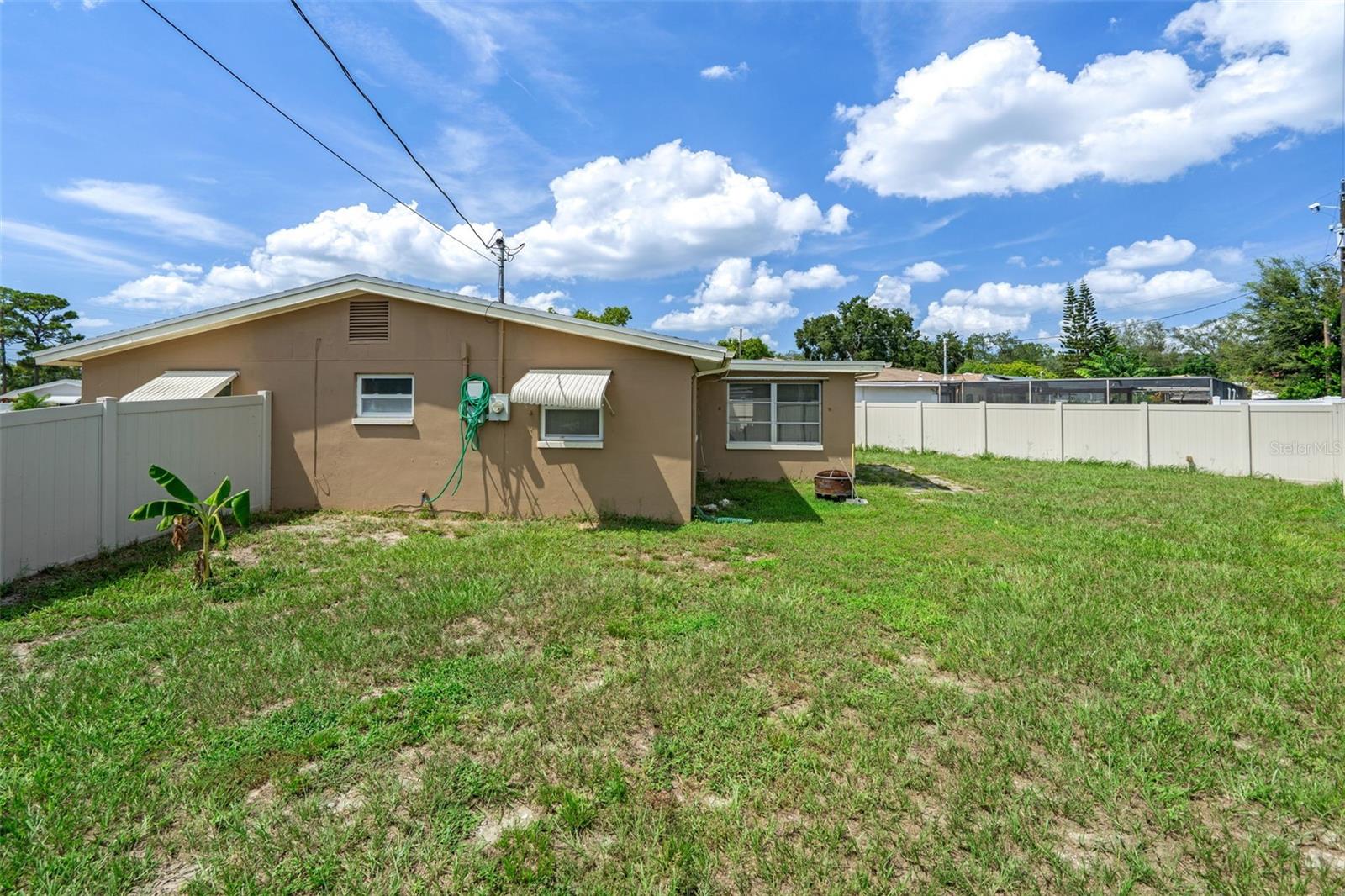 5253 FOREST HILLS DR — photo 28