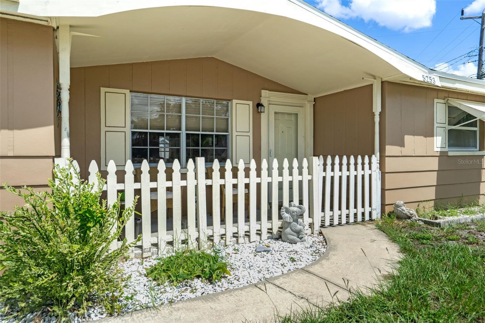 5253 FOREST HILLS DR — photo 3