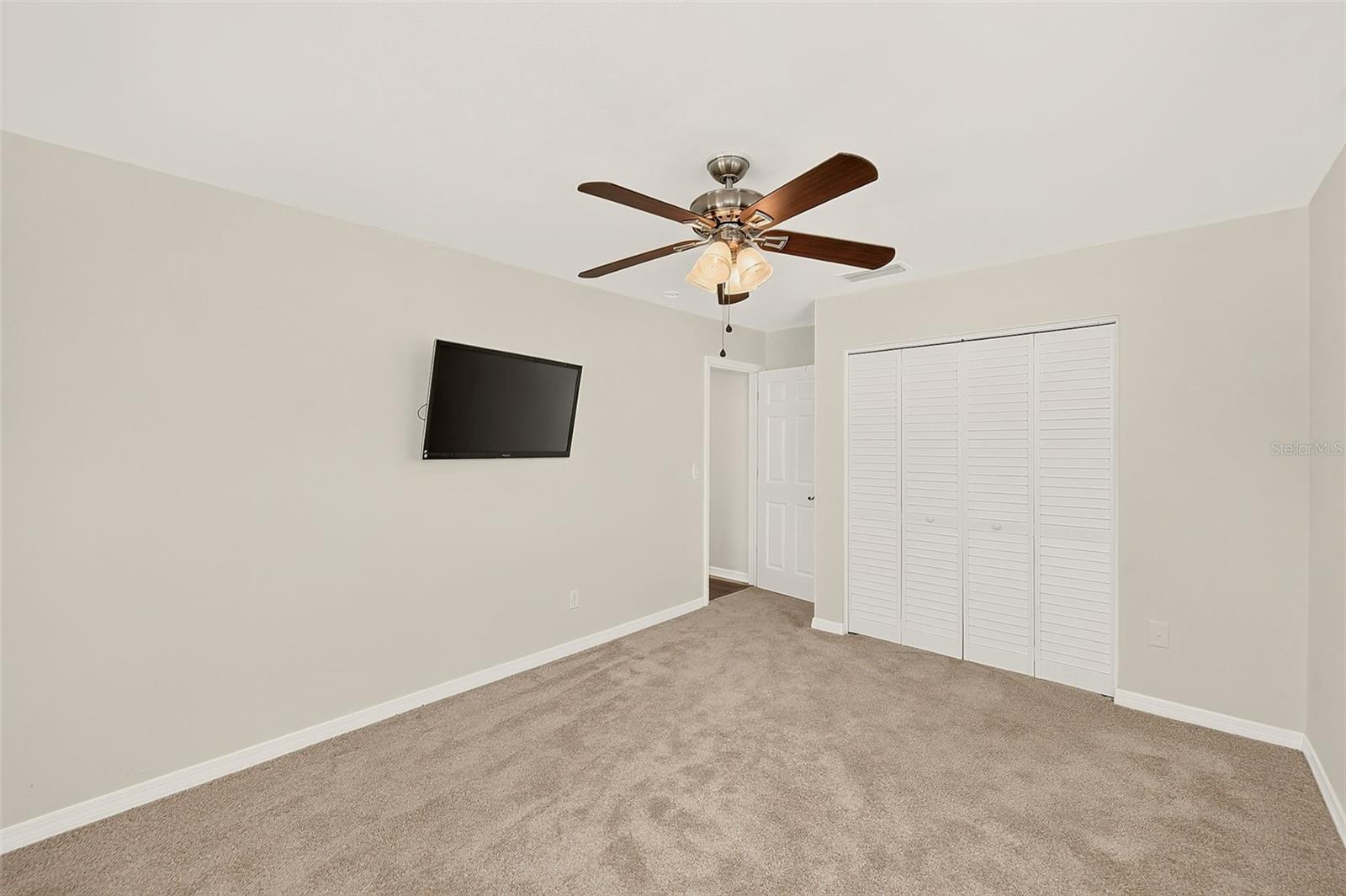809 JACARANDA DR — photo 28