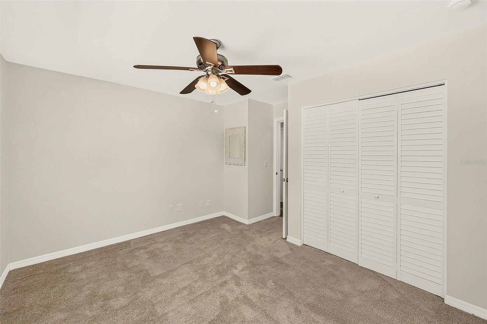 809 JACARANDA DR — photo 24