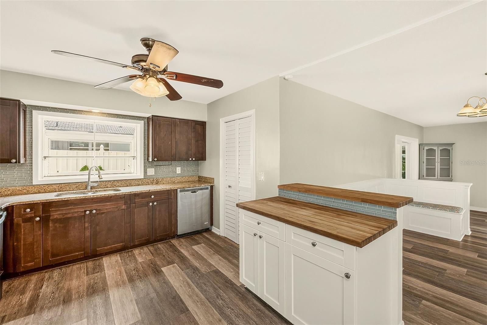 809 JACARANDA DR — photo 14