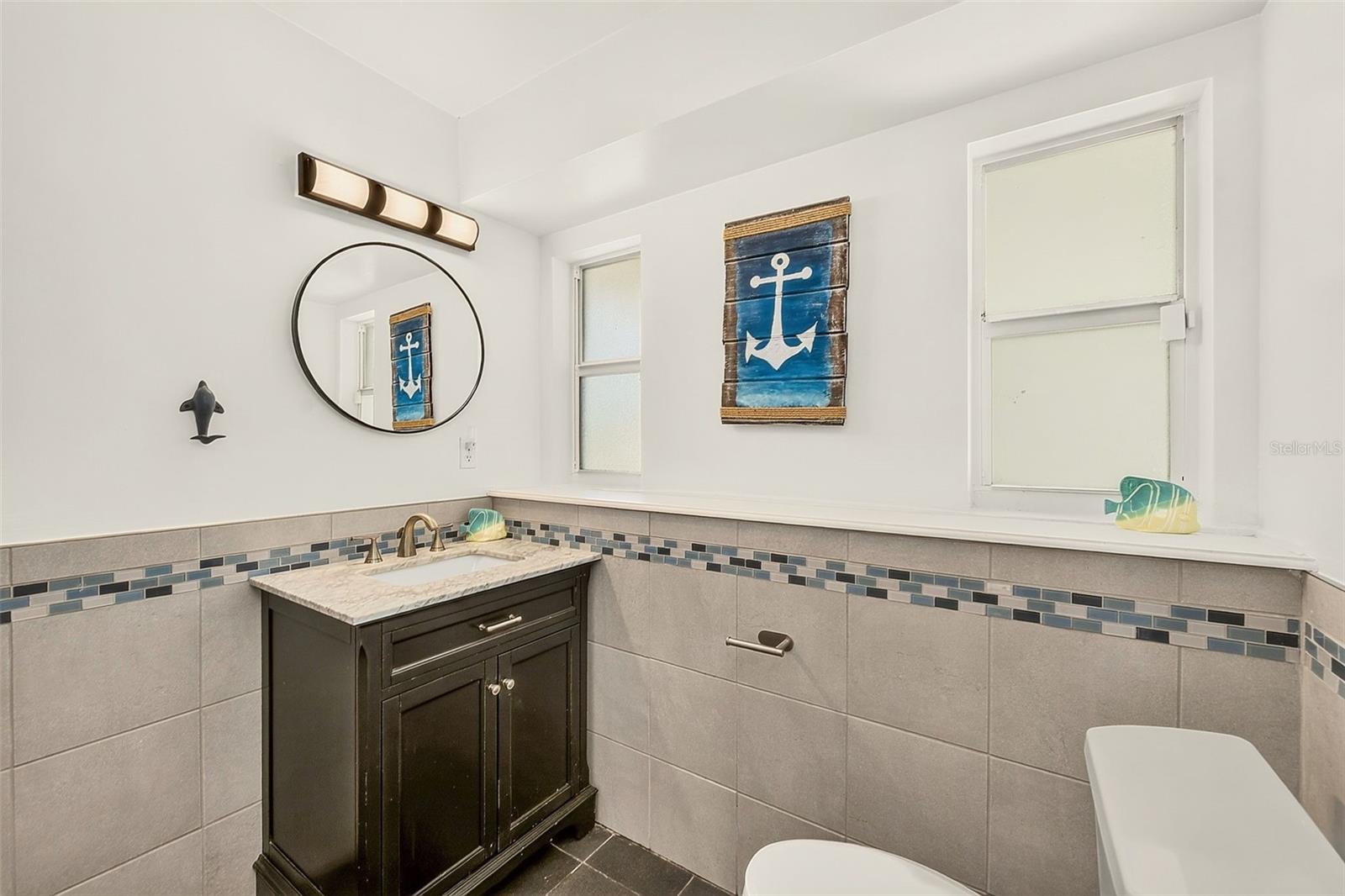 809 JACARANDA DR — photo 25