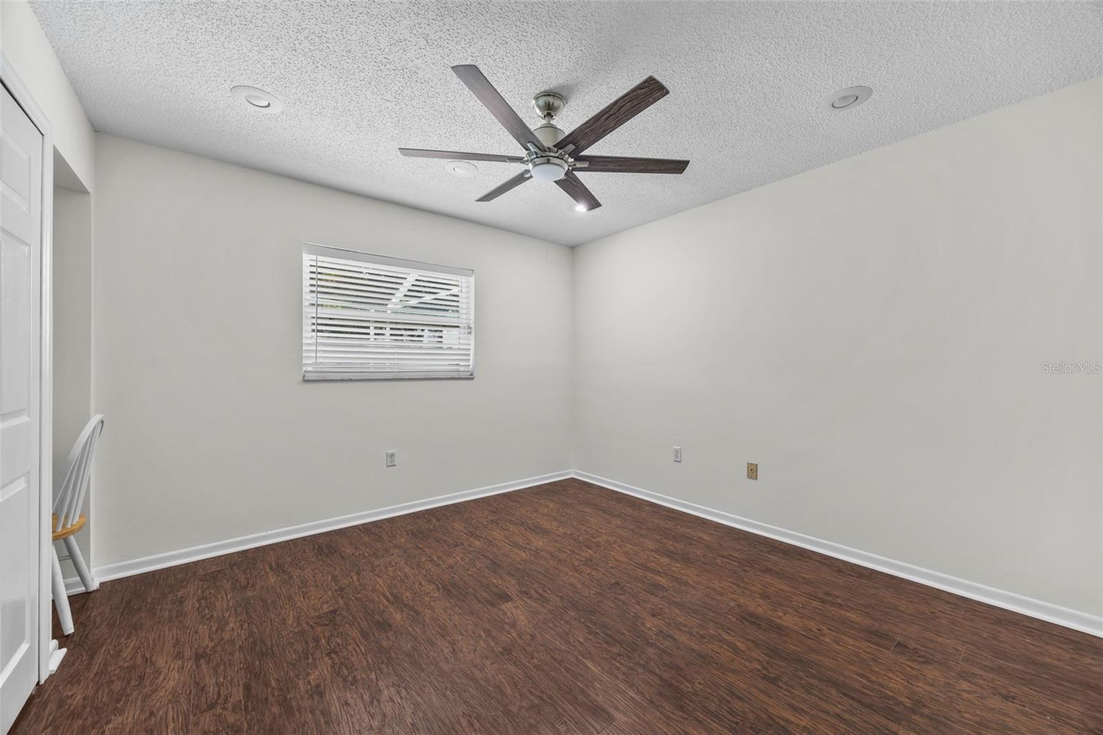 7892 SUNDOWN DR N — photo 41