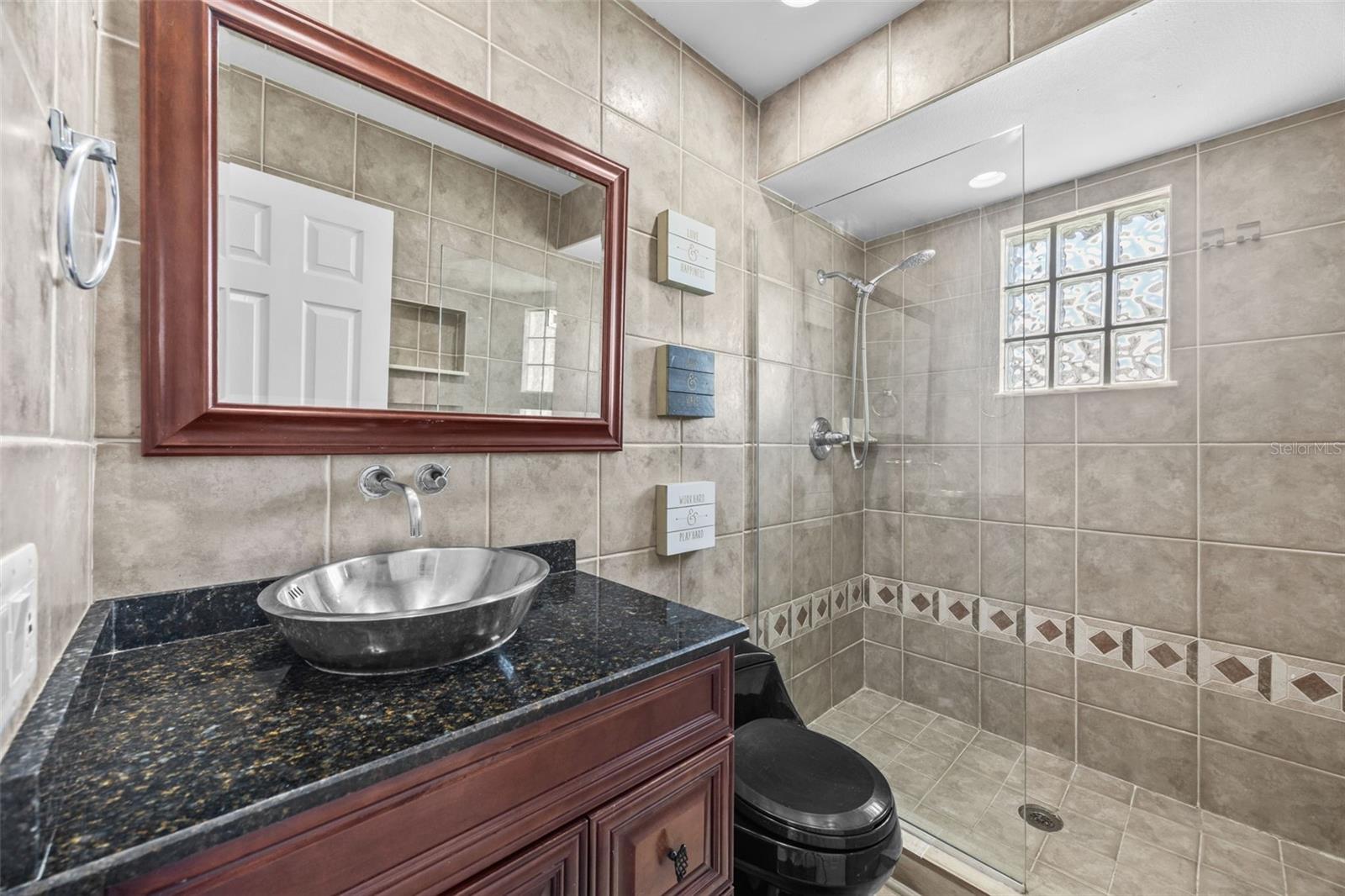 7892 SUNDOWN DR N — photo 45