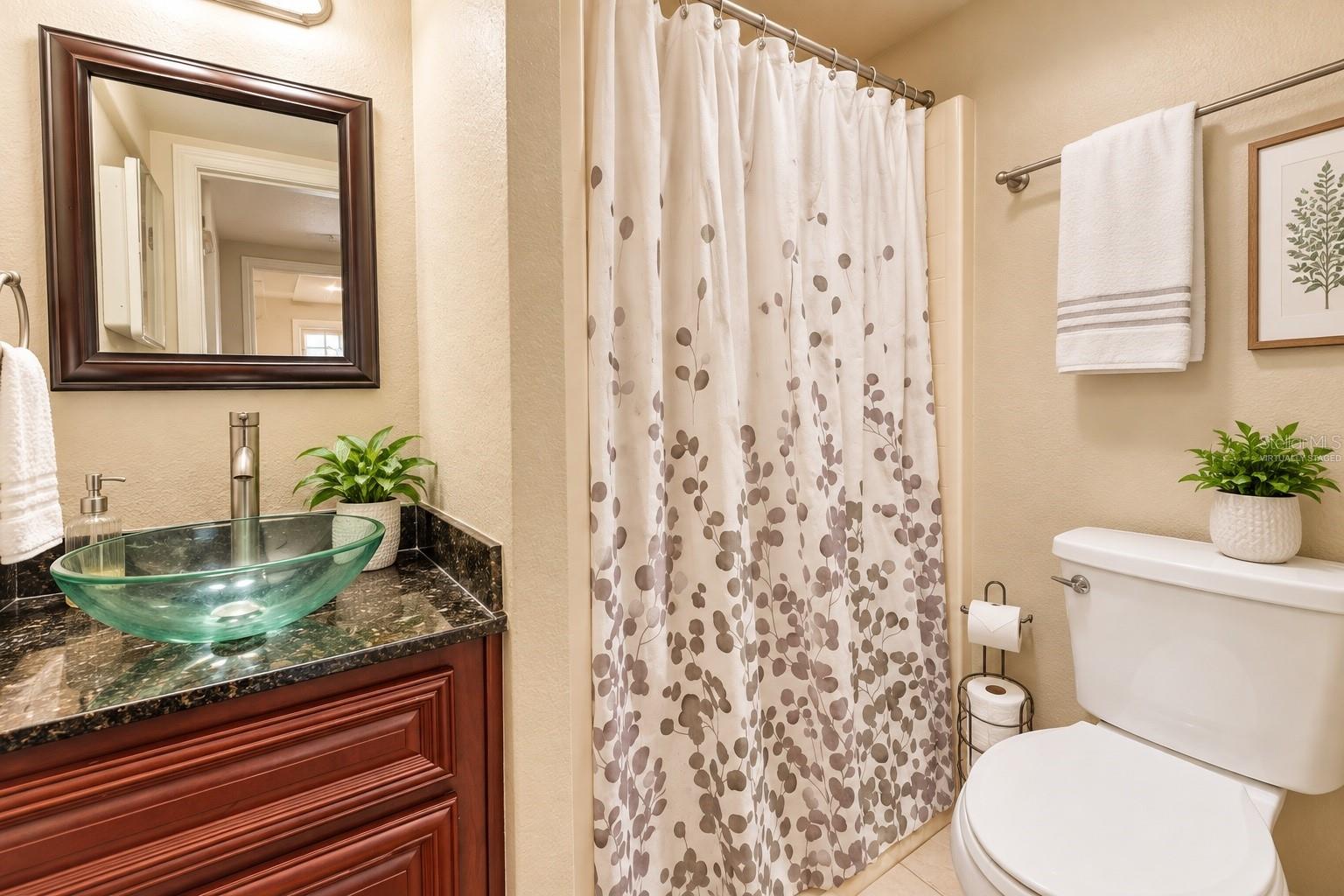 5226 WESTSHORE DR — photo 50