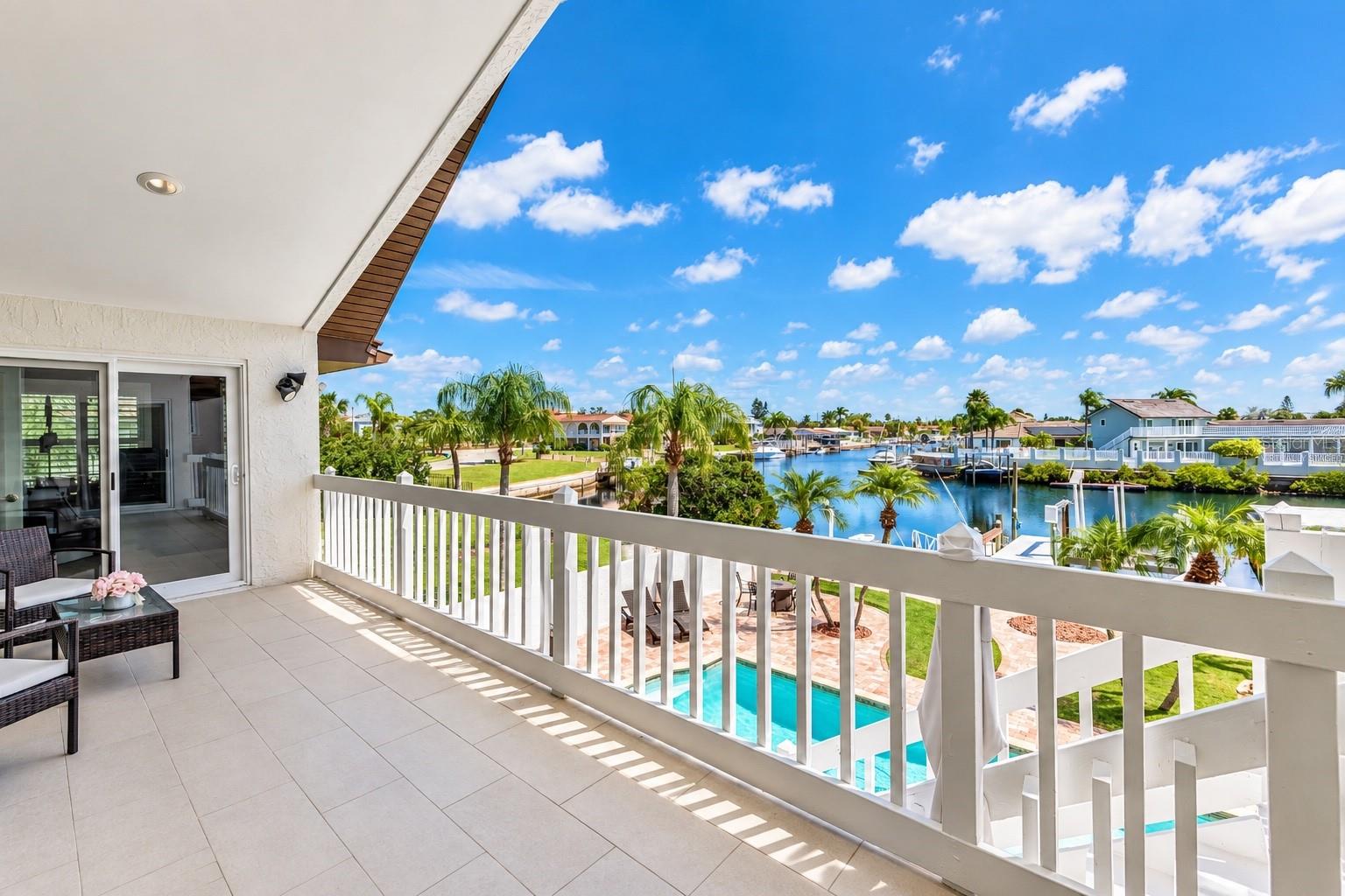5226 WESTSHORE DR — photo 40