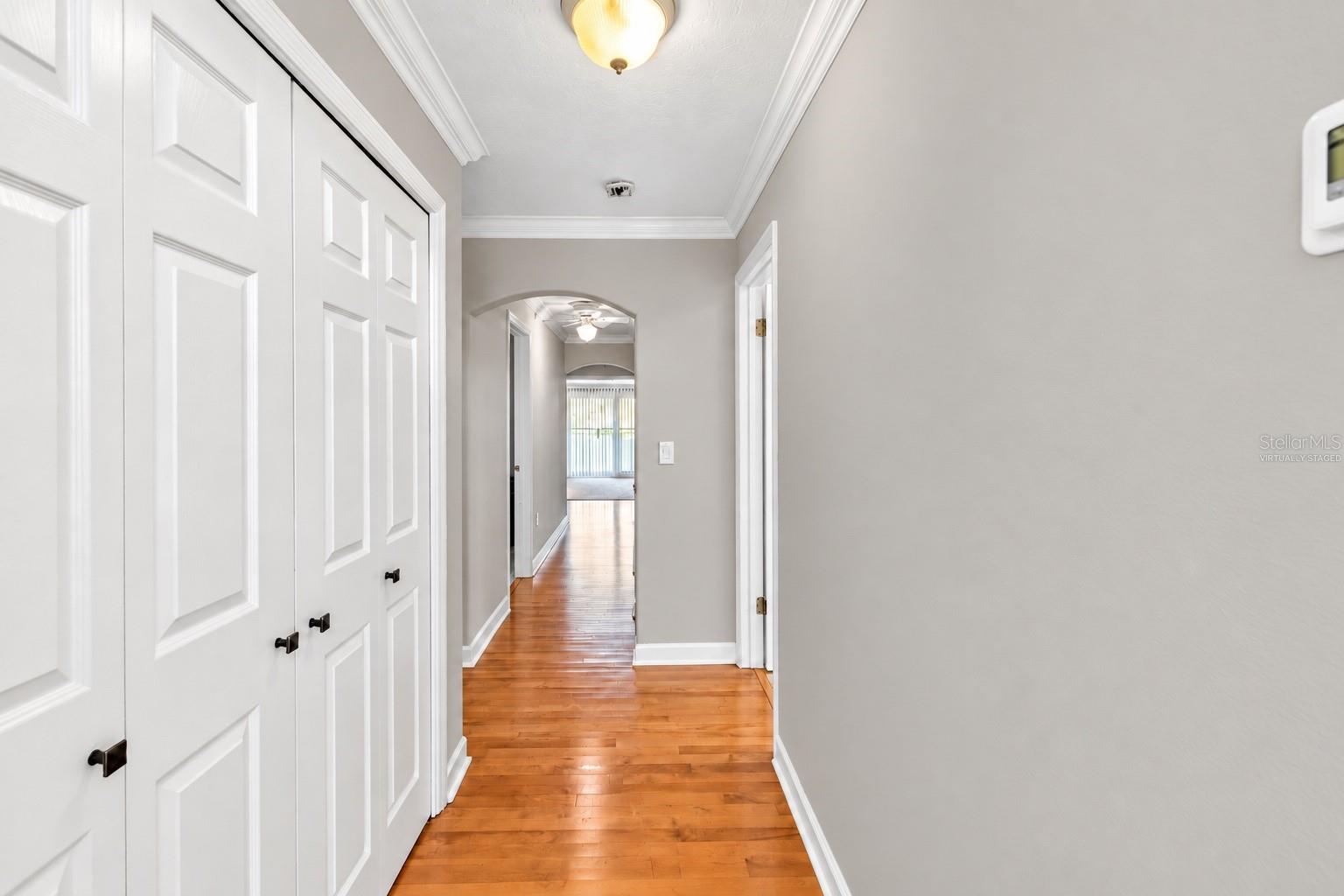 5226 WESTSHORE DR — photo 26