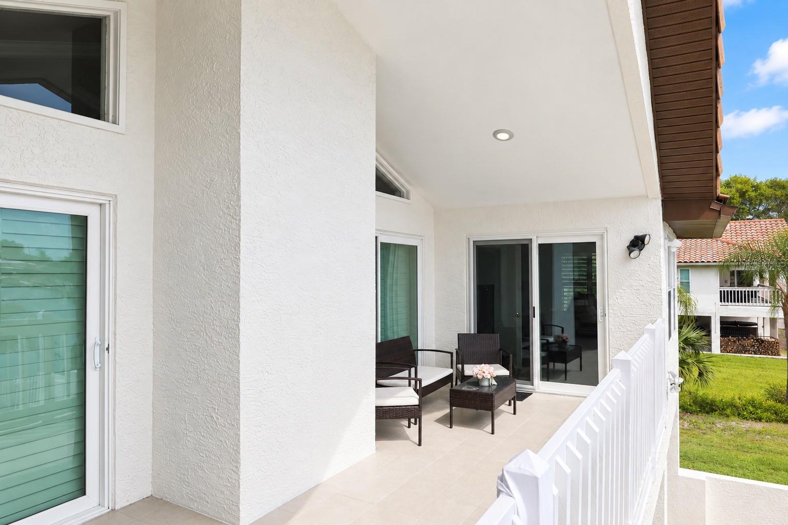 5226 WESTSHORE DR — photo 39