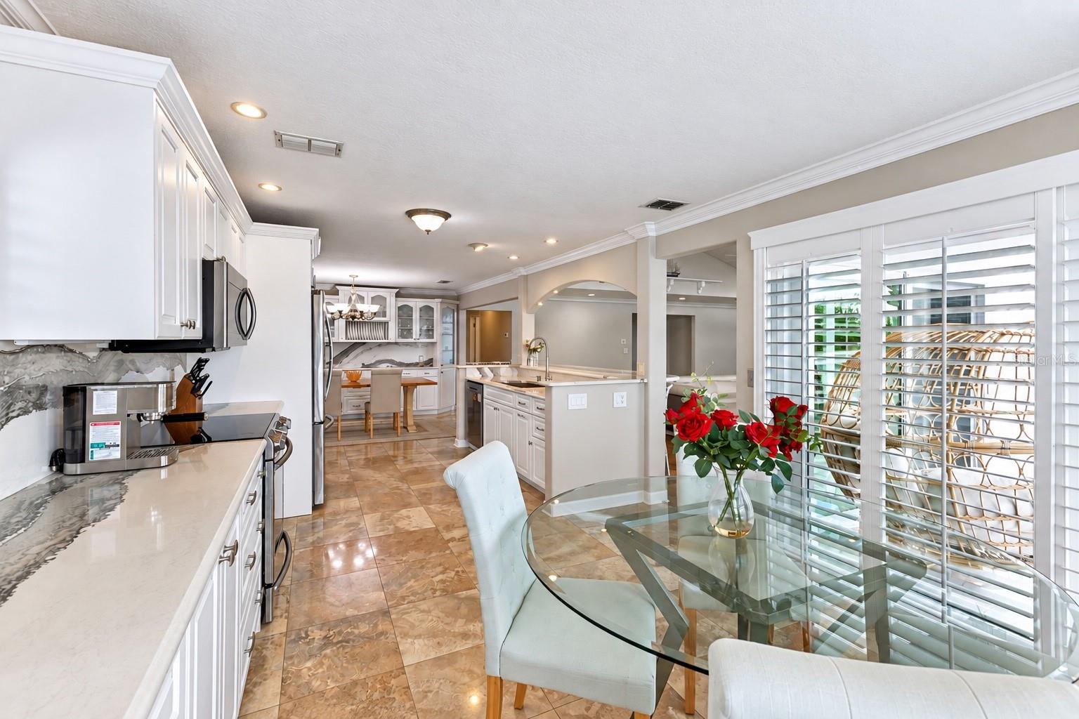 5226 WESTSHORE DR — photo 18