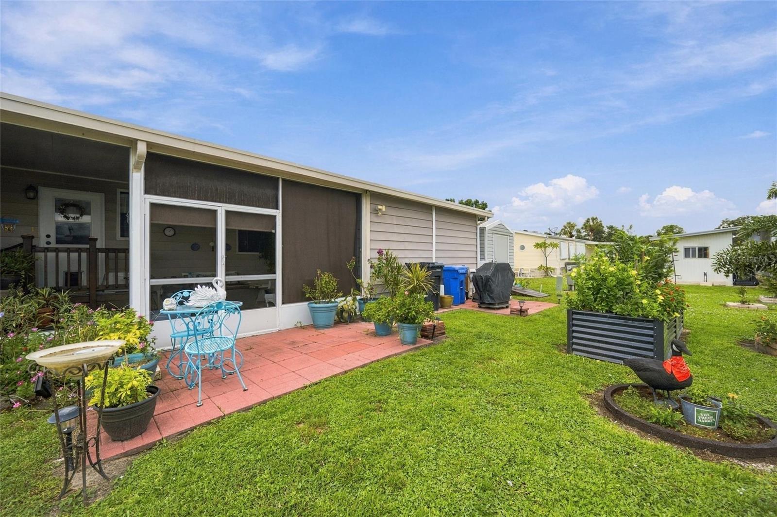 133 S SAINT THOMAS CIR — photo 49