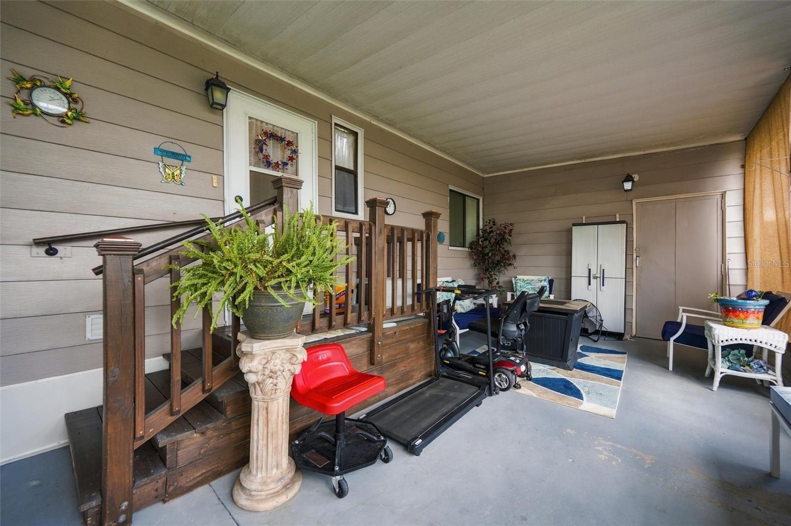 133 S SAINT THOMAS CIR — photo 46