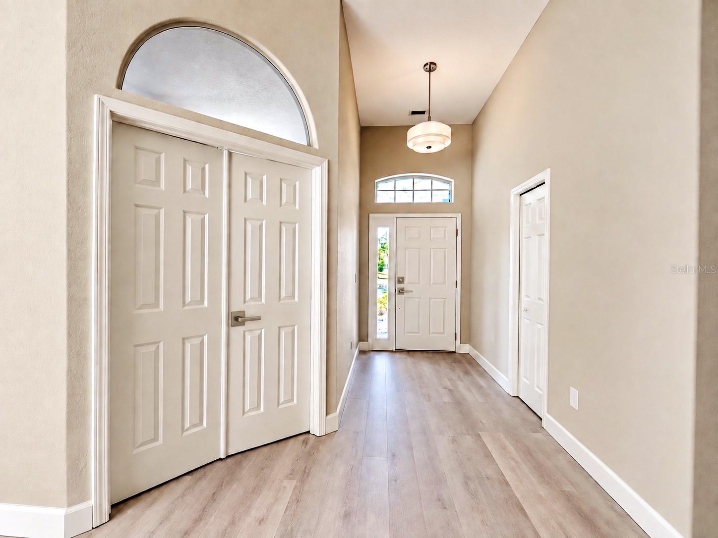 27042 FIREBUSH DR — photo 4