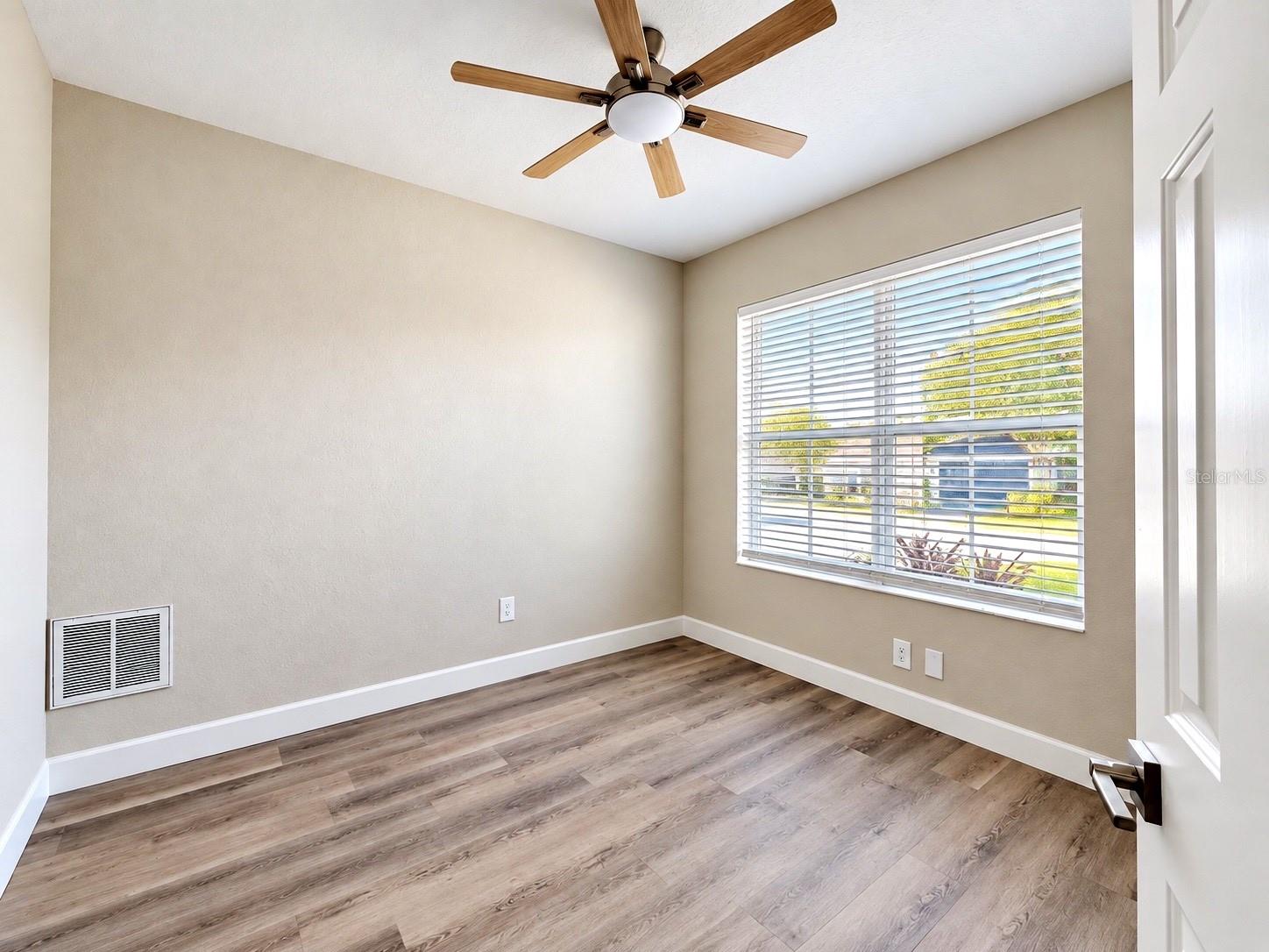 27042 FIREBUSH DR — photo 40