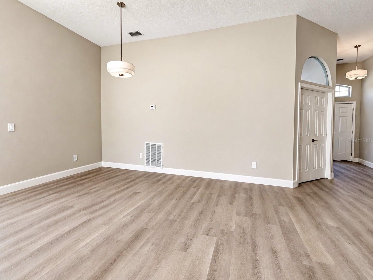 27042 FIREBUSH DR — photo 22
